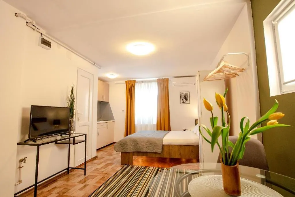 Color Apartments Old Town Center Bukarest