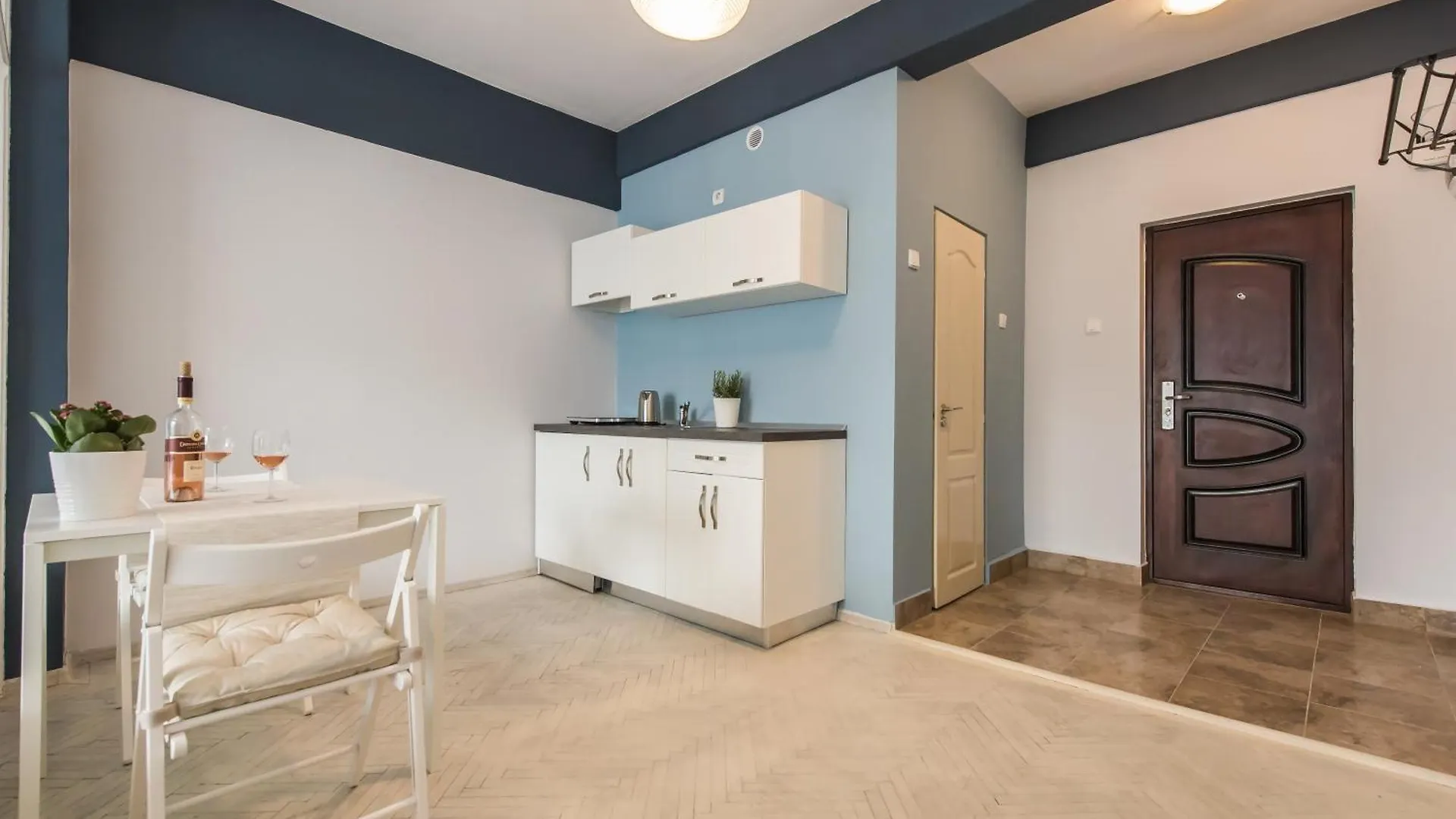 Color Apartments Old Town Center Bukarest