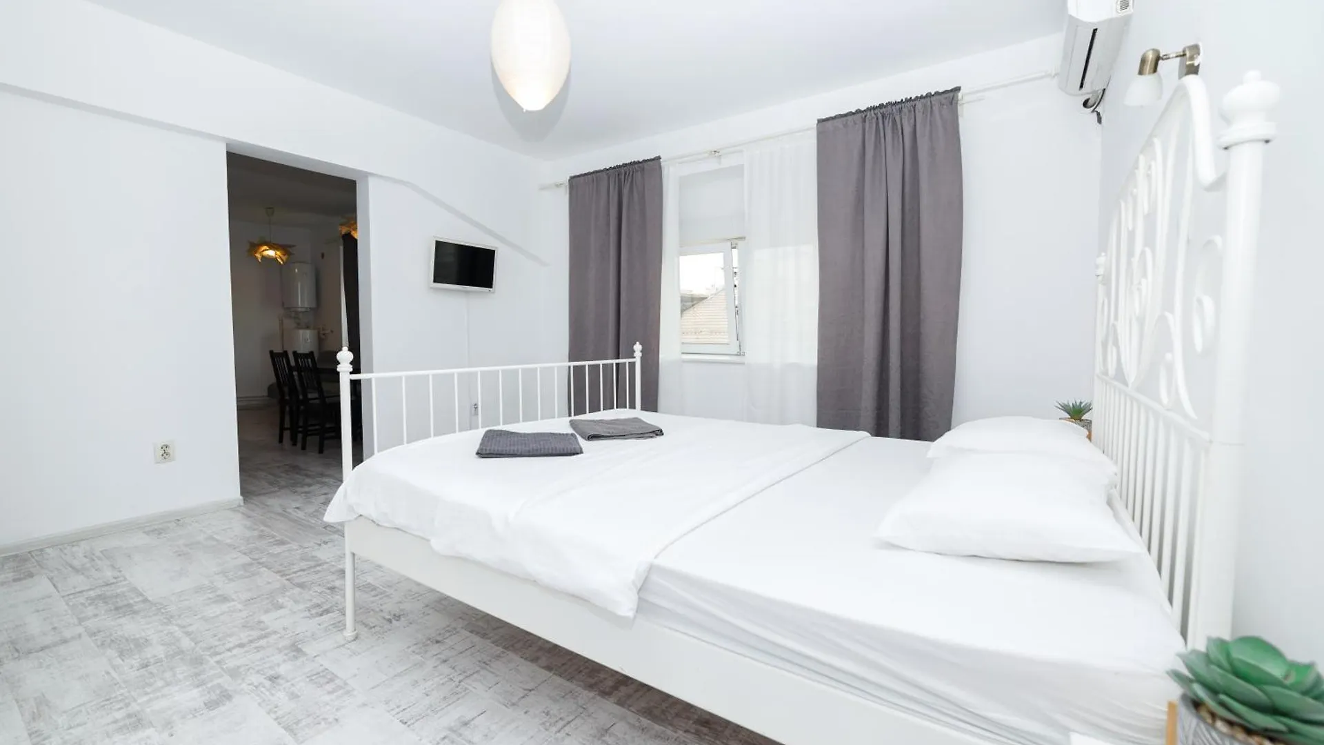 Color Apartments Old Town Center Bukarest