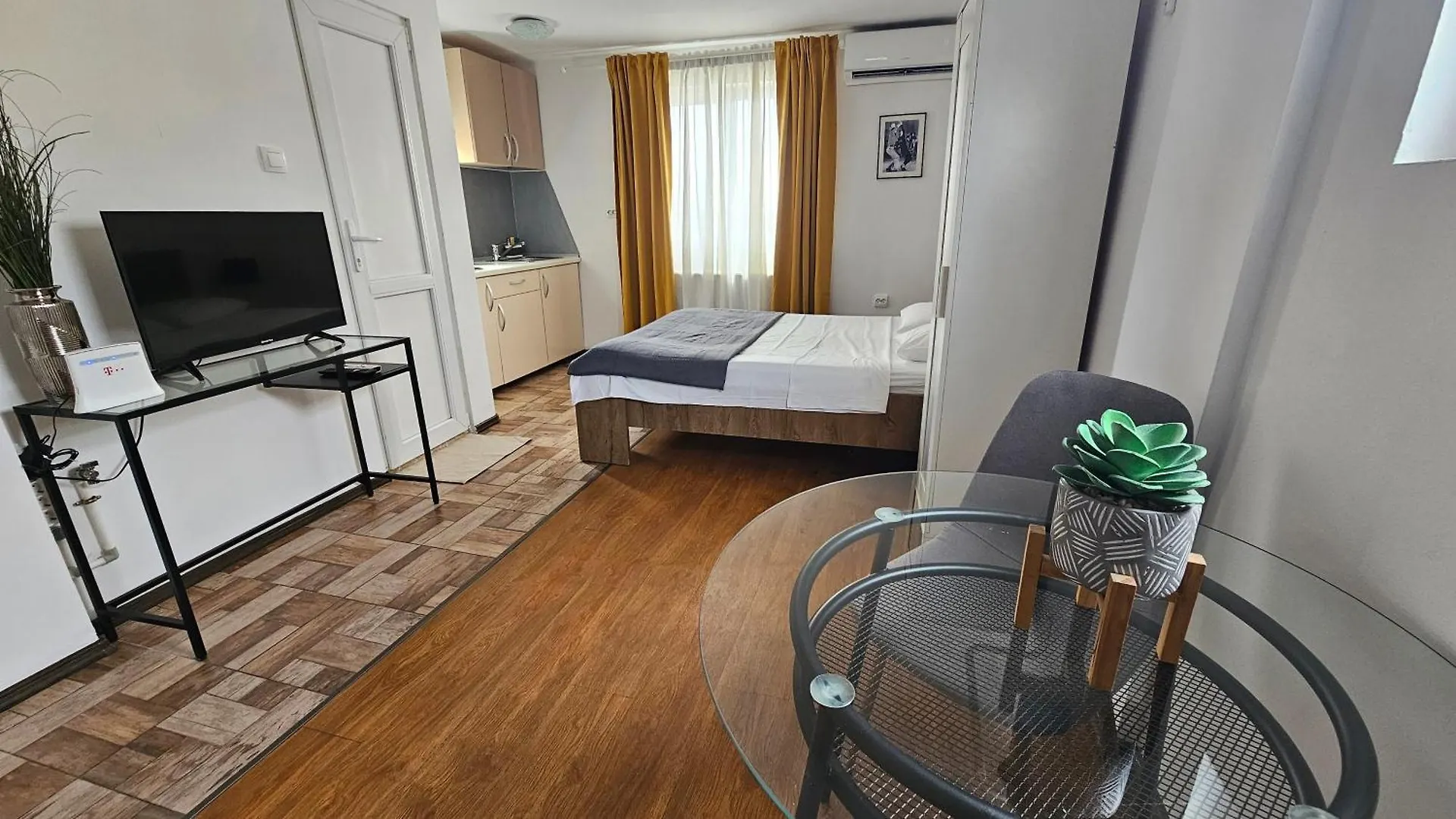 Color Apartments Old Town Center Bukarest