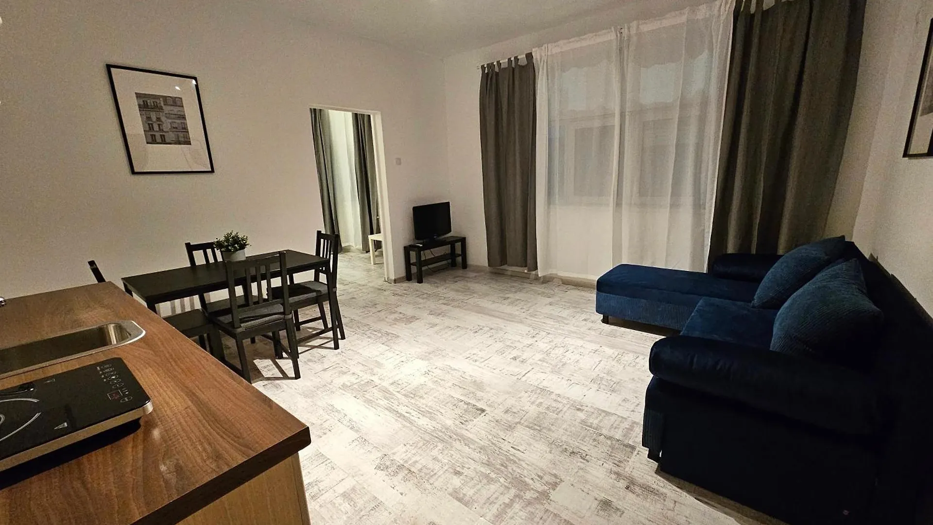 Color Apartments Old Town Center Bukarest